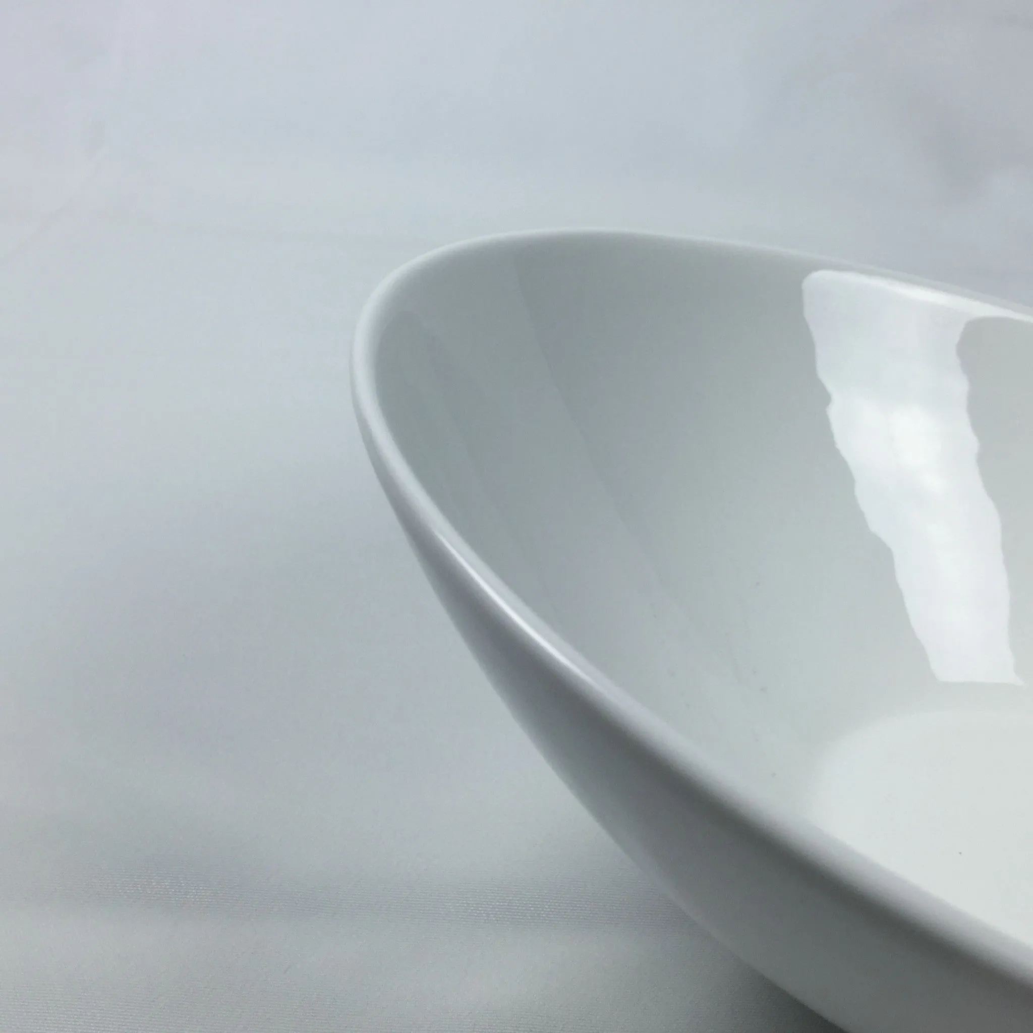 Bowl- Slanted China Salad 26cm