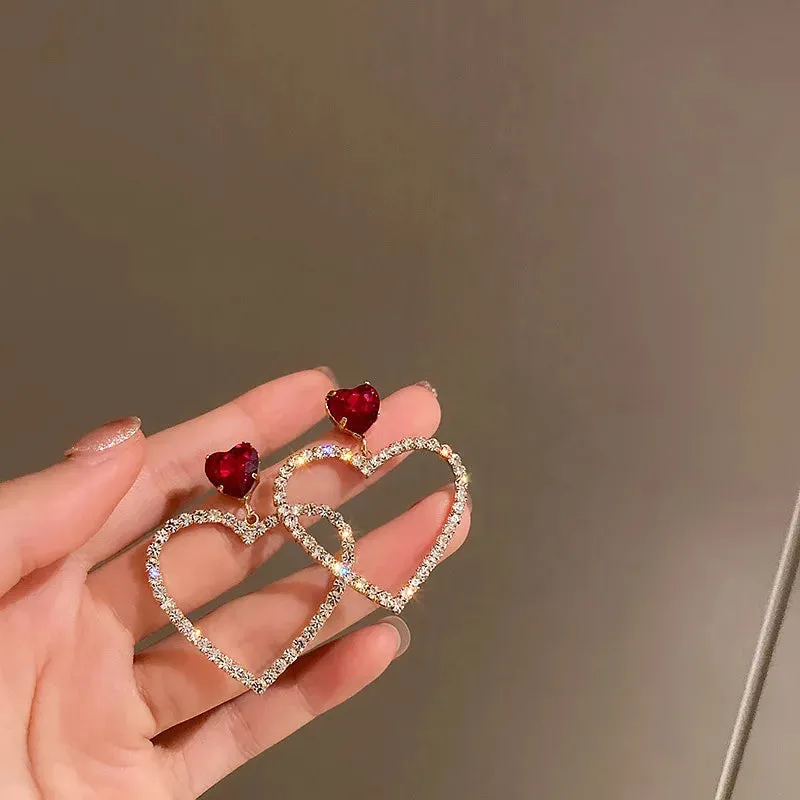 Fashion Shining Rhinestone Hollow Heart Vintage Red Korean Earring