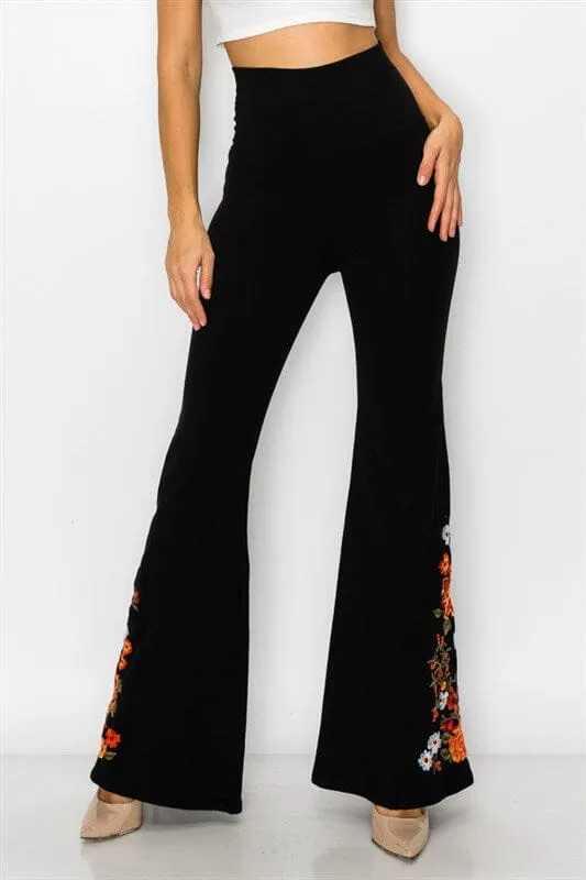 FLORAL EMBROIDERED BLACK FLARED LEGGING