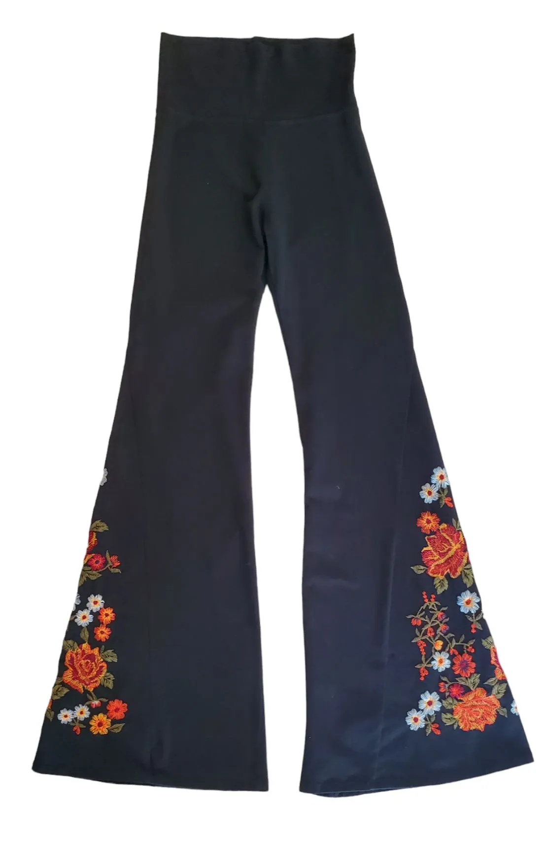 FLORAL EMBROIDERED BLACK FLARED LEGGING