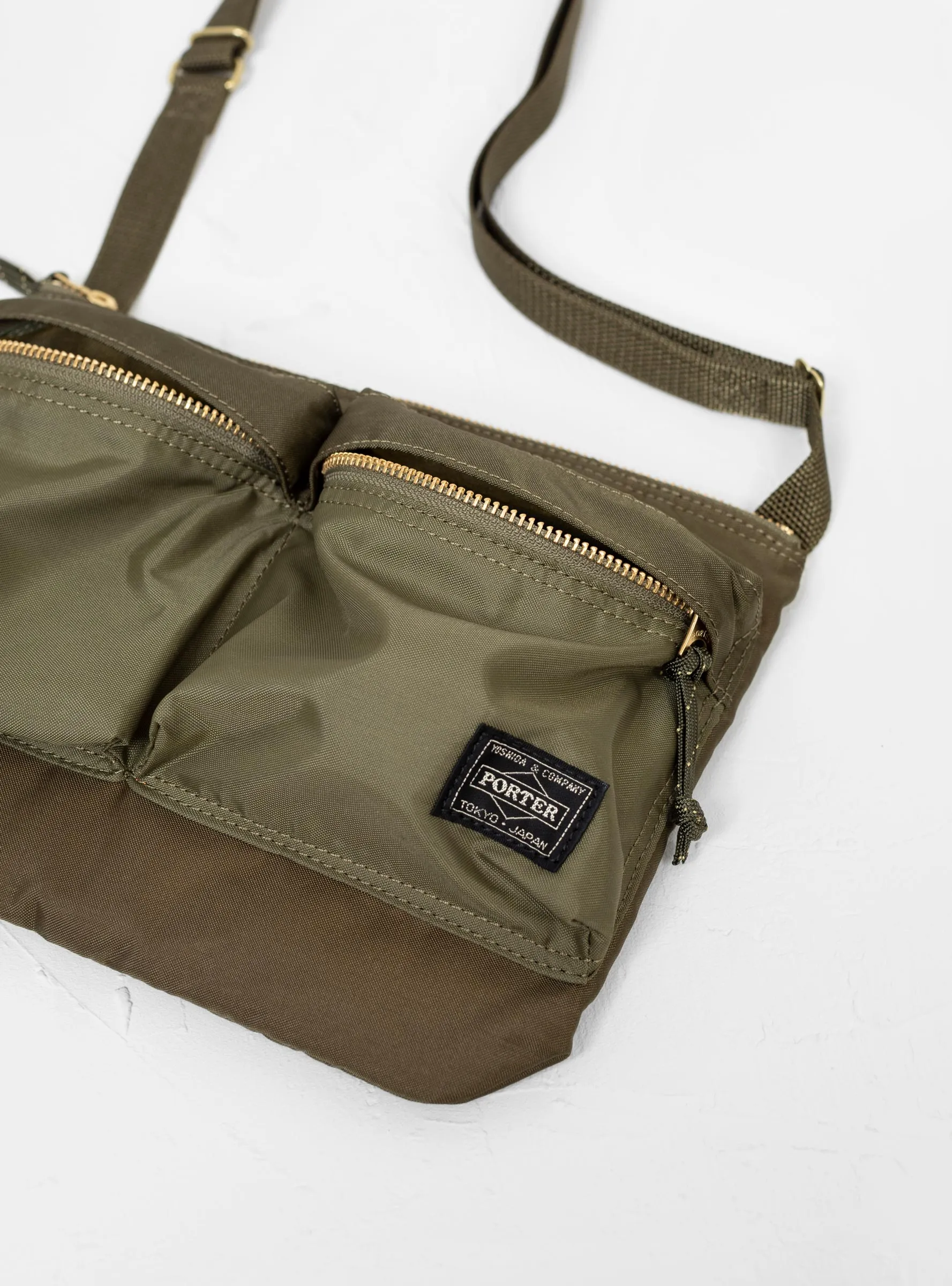 FORCE Shoulder Bag Olive Drab