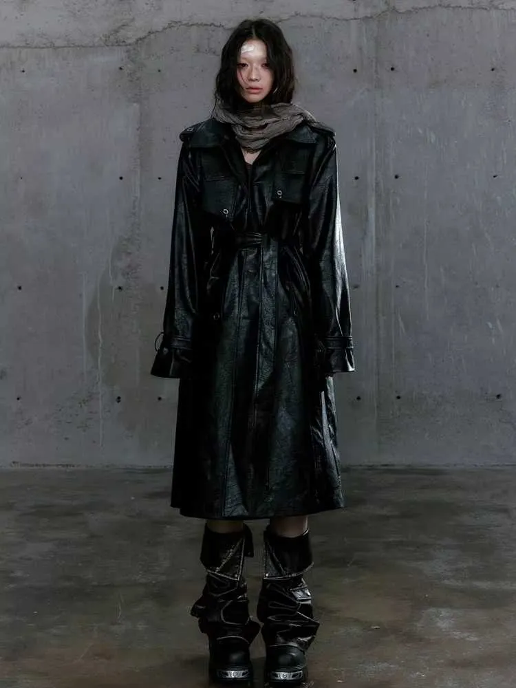 Loose black belted coat【s0000009982】