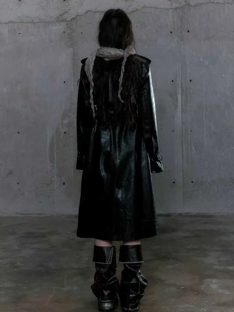 Loose black belted coat【s0000009982】