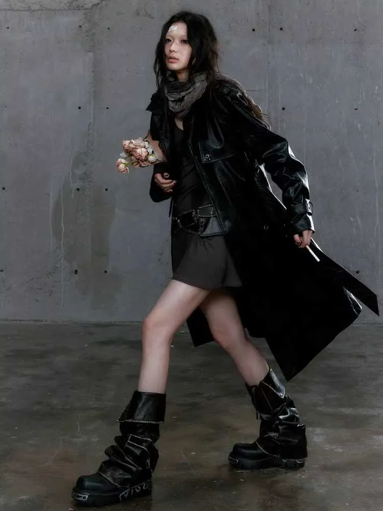 Loose black belted coat【s0000009982】