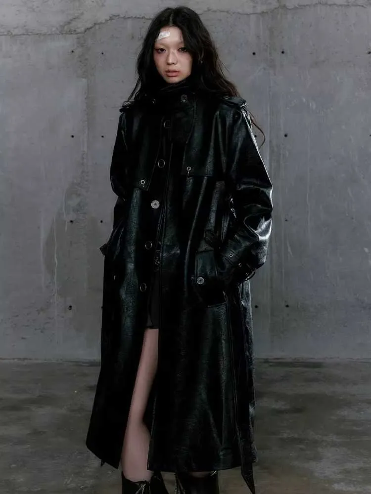 Loose black belted coat【s0000009982】