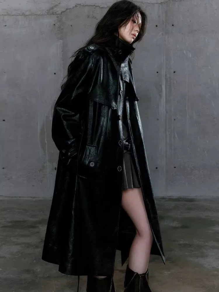 Loose black belted coat【s0000009982】