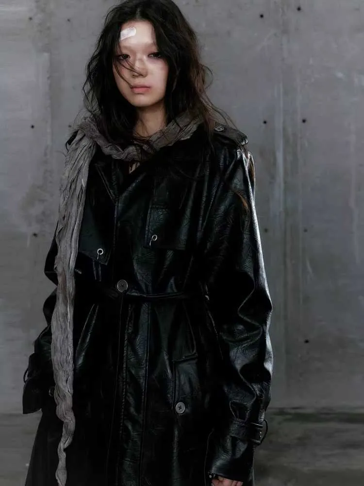 Loose black belted coat【s0000009982】